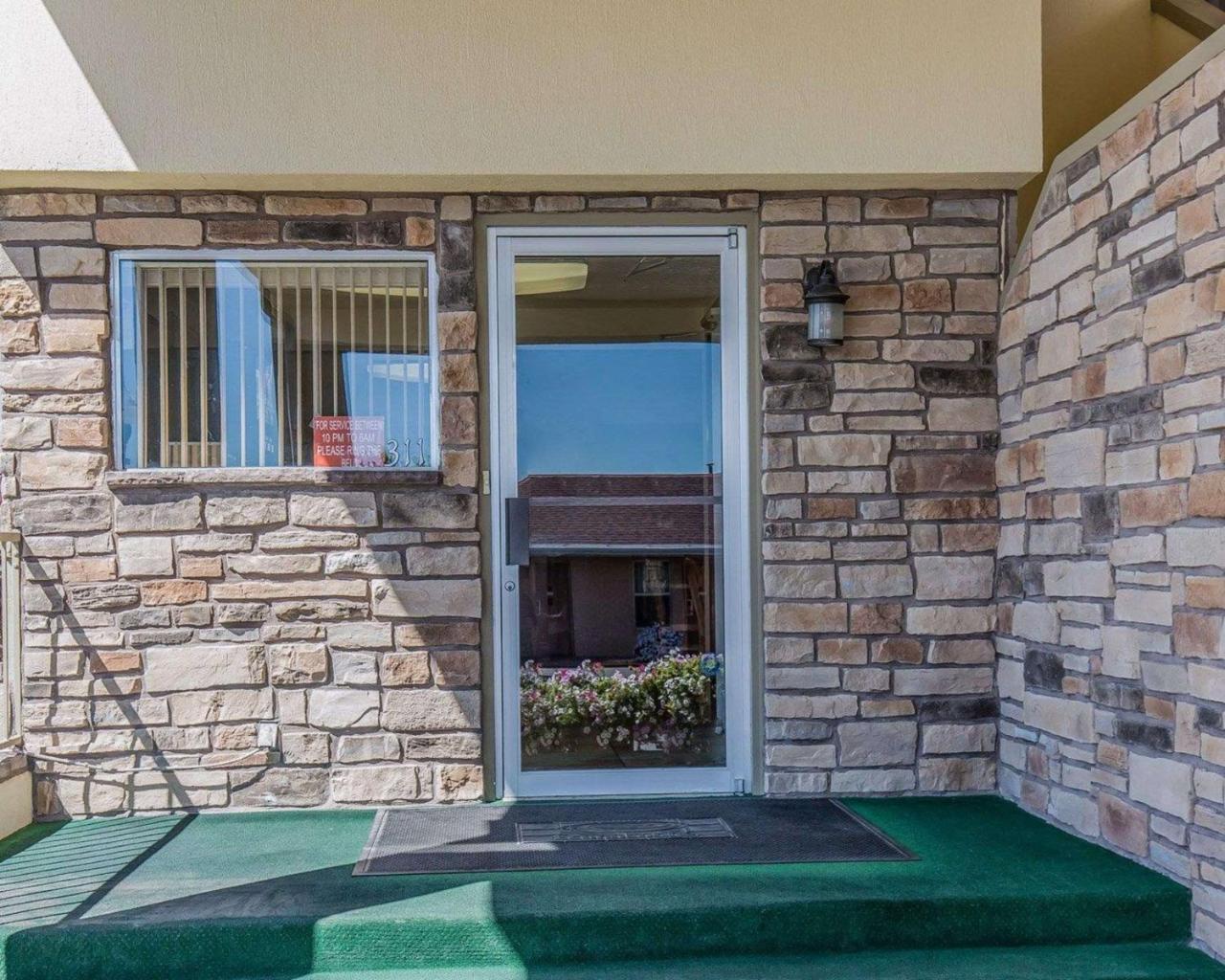 Econo Lodge Downtown Vernal Exterior foto